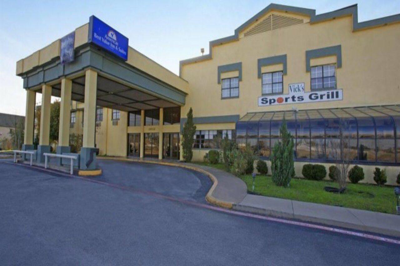 Americas Best Value Inn And Suites North Farmers Branch Buitenkant foto