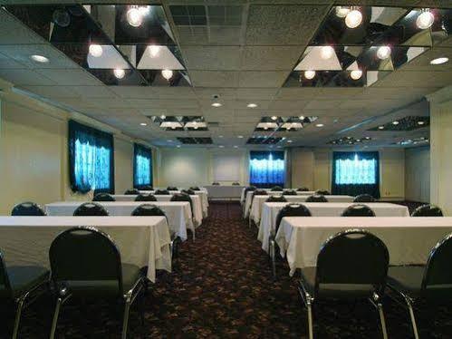 Americas Best Value Inn And Suites North Farmers Branch Buitenkant foto