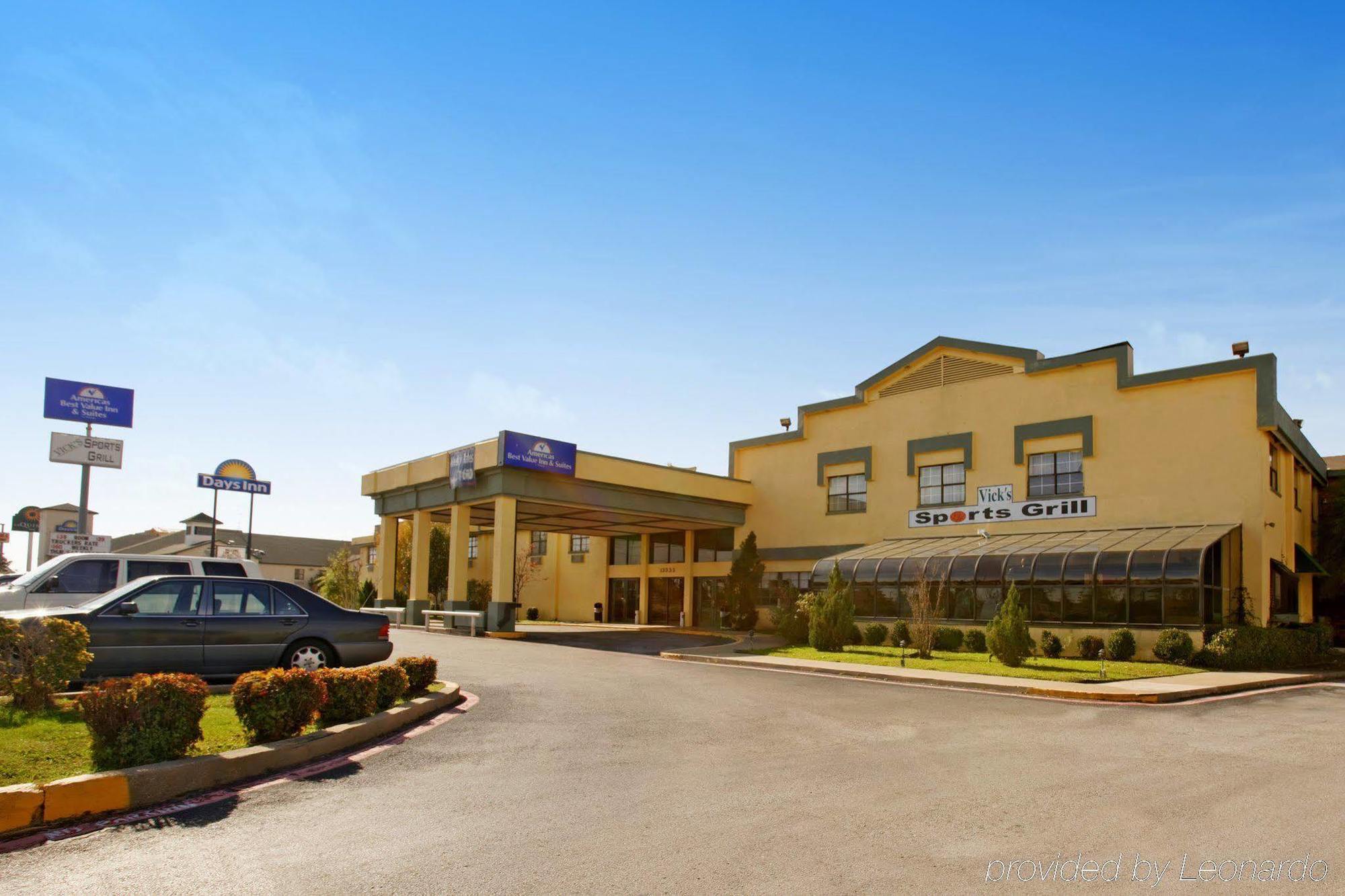 Americas Best Value Inn And Suites North Farmers Branch Buitenkant foto