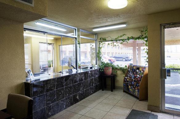 Americas Best Value Inn And Suites North Farmers Branch Buitenkant foto