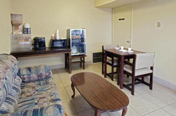 Americas Best Value Inn And Suites North Farmers Branch Buitenkant foto