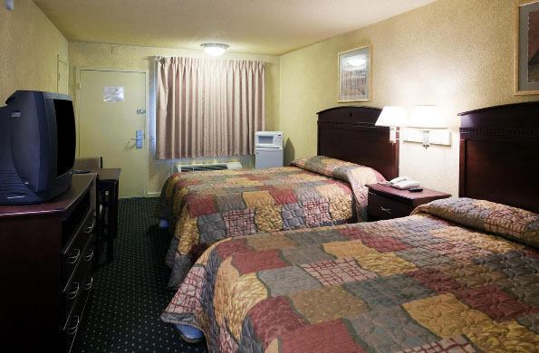 Americas Best Value Inn And Suites North Farmers Branch Buitenkant foto