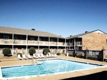 Americas Best Value Inn And Suites North Farmers Branch Buitenkant foto